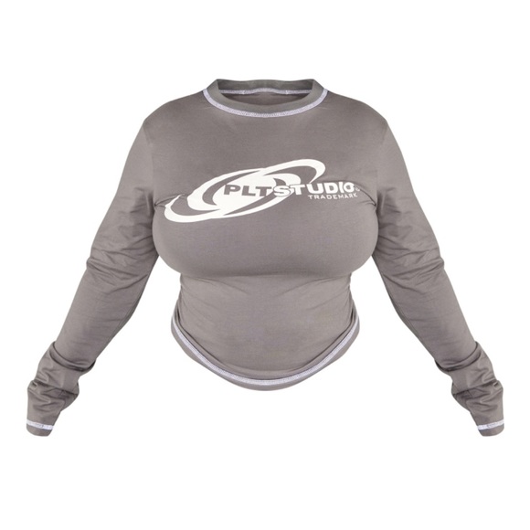 PRETTYLITTLETHING Plus Charcoal Washed
Studio Print Longsleeve T Shirt - Picture 1 of 5